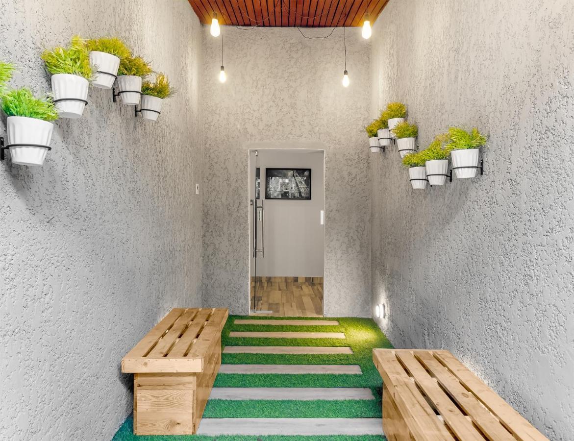 Villa Monument Hotel Aliayabiagba エクステリア 写真